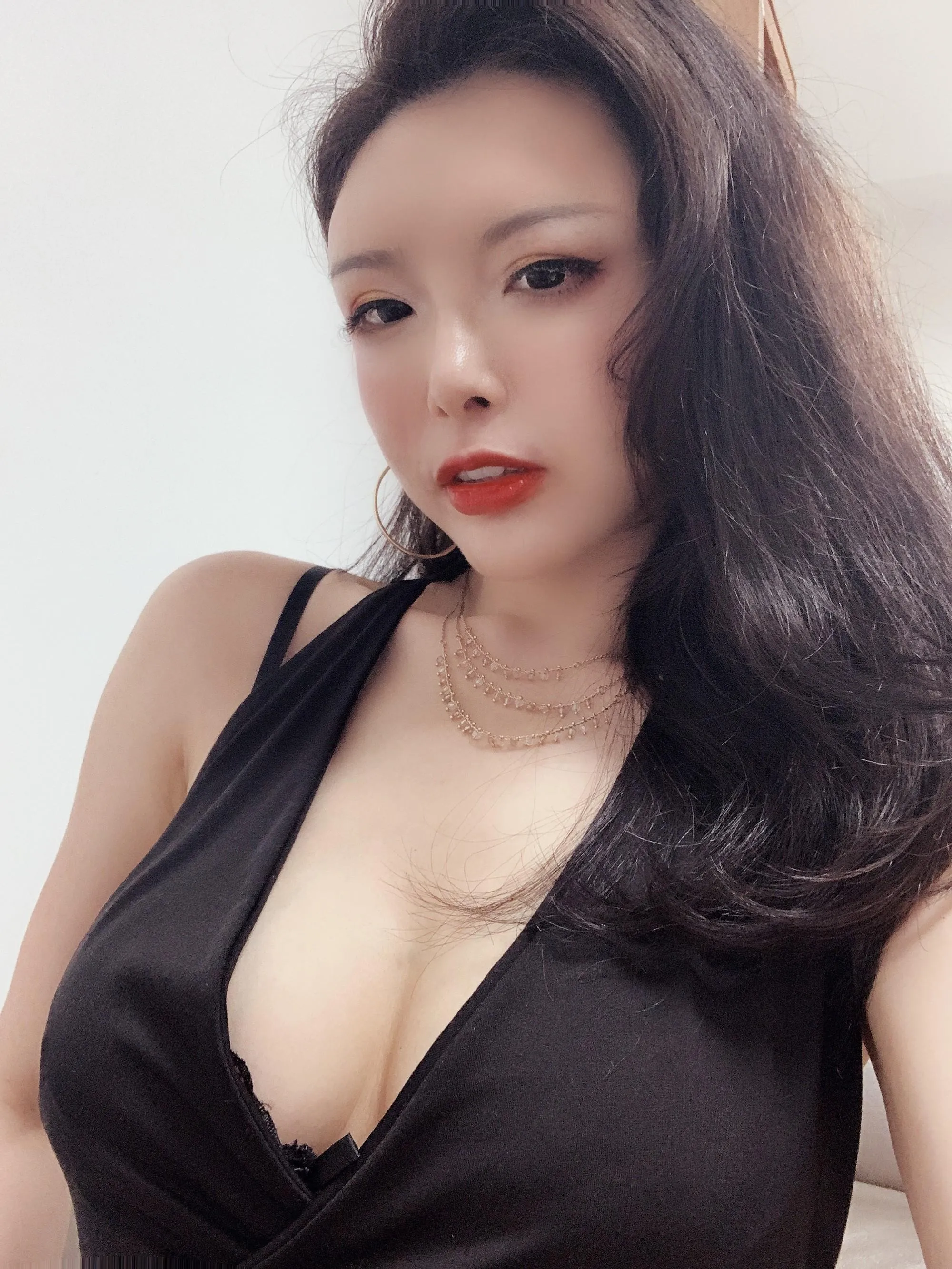 秋和柯基 – NO.039 小黑裙 [47P]插图